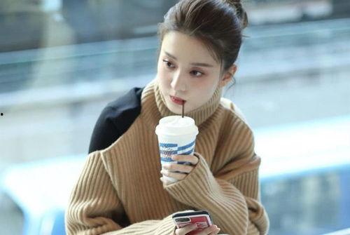 张雅卓家庭背景,出身名门，传承家族荣耀的杰出女性